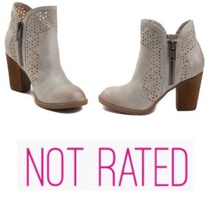 Vegan 🧡Zip Up Cream Bootie🧡Not Rated Too Cute!